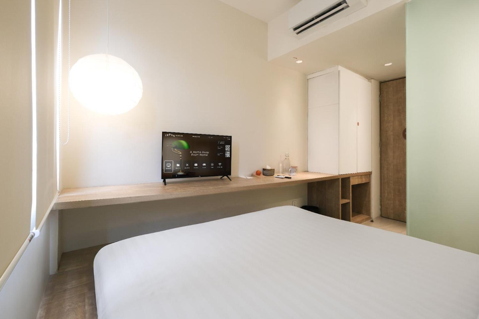 Teduh Simatupang Hotel Jakarta Bilik gambar